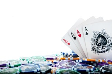 yoyo33 mobile app interface showing slot games and live-dealer tables on Android device