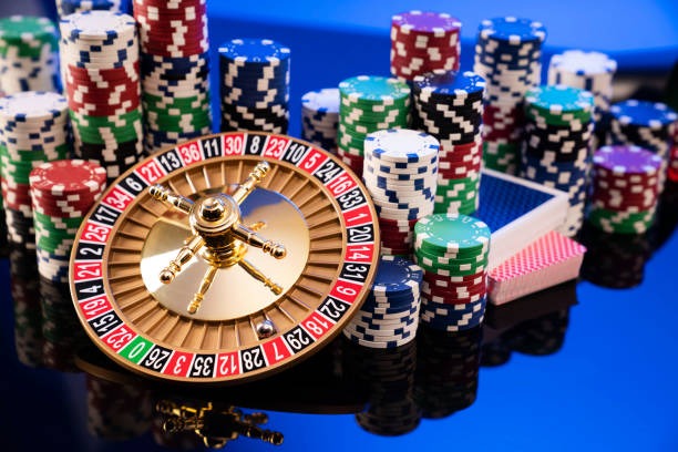 yoyo33 No Commission Baccarat live-dealer table showing card layout, banker and player positions, and betting areas